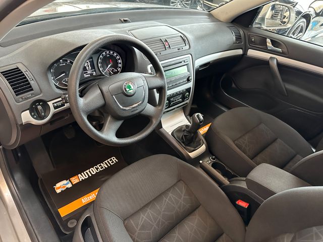 Skoda Octavia Lim. Family *SZHZ*PDC*ISOFIX-BEIFAHRER*