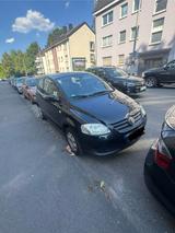 Volkswagen Vw Fox gepflegt mit tüv für Anfänger - Volkswagen Fox in Düsseldorf