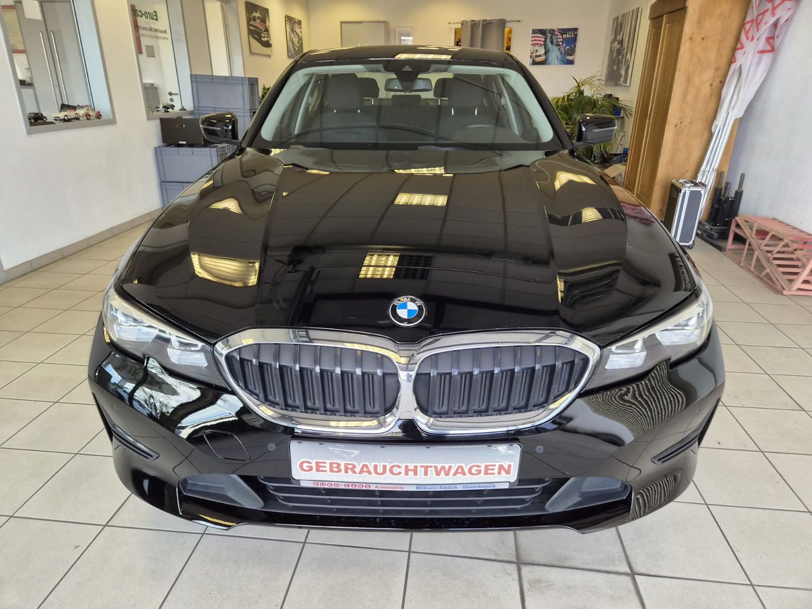 Fahrzeugabbildung BMW 330 e Advantage / NAVI / KLIMA / Garantie