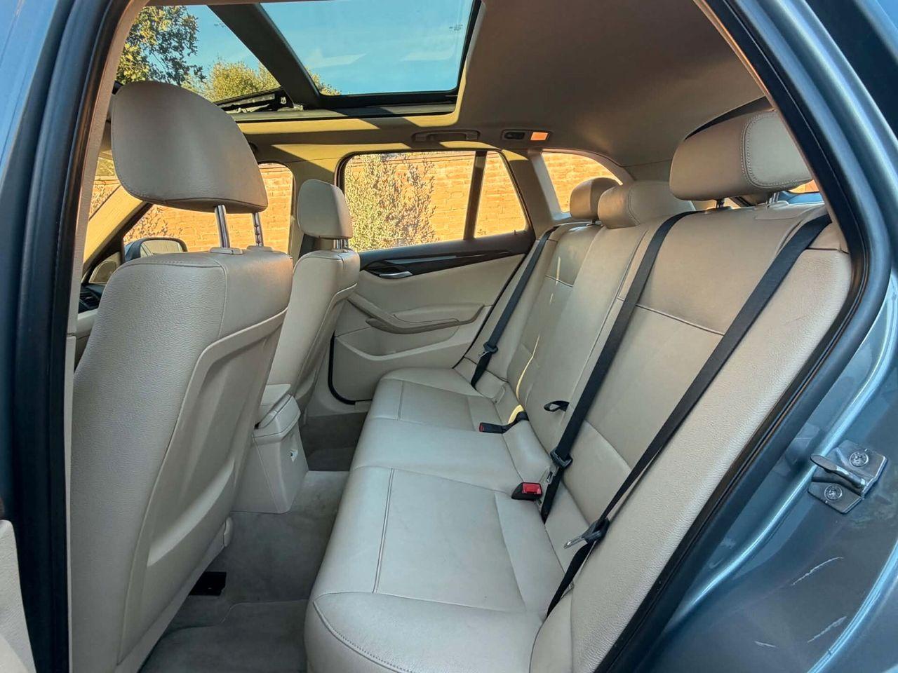 BMW X1 2012 — photo 13