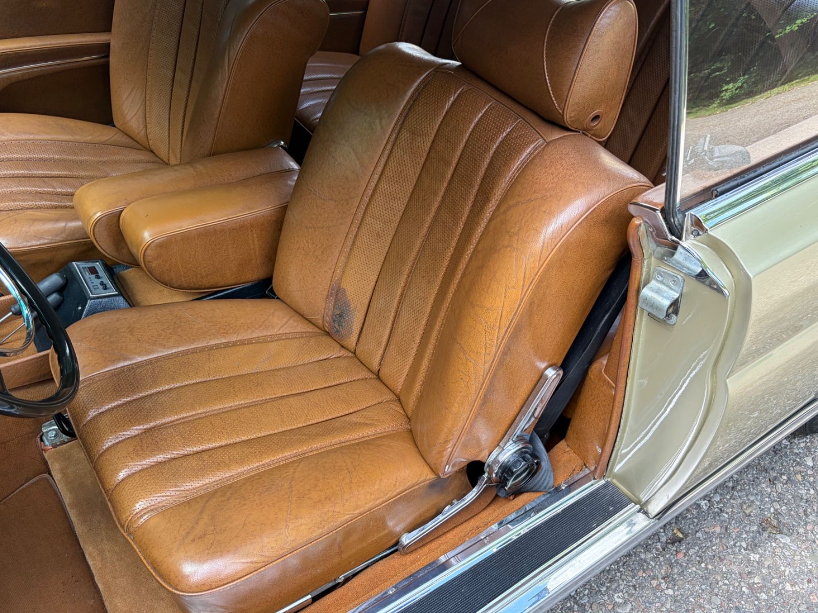 MERCEDES-BENZ 280 22
