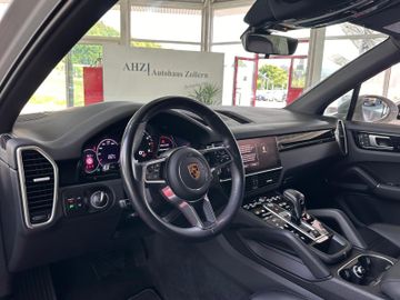 Porsche Cayenne - 8