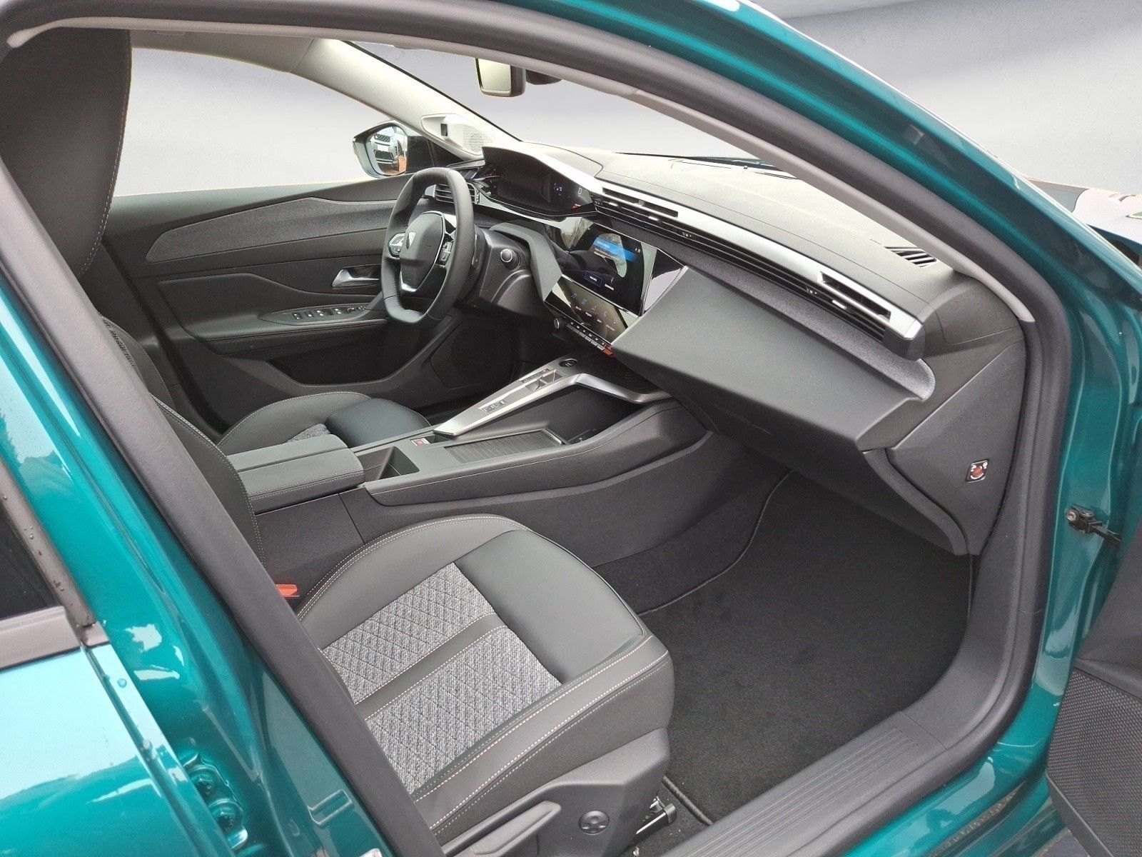 Peugeot 308 - Bild 10