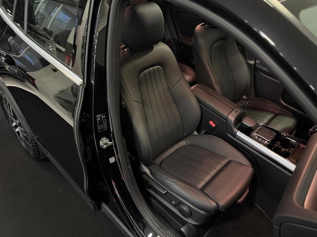 Mercedes-Benz GLA 220