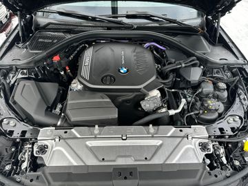 BMW 320d xDrive Limousine M Sportpaket HK HiFi DAB