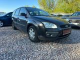 Ford Focus Turnier Trend 1.6 - Ford Focus aus 2006: Turnier