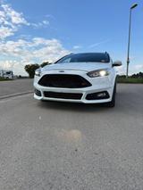 Ford Focus ST Turnier 2017 *viel Ausstattung* - Ford Focus: 201
