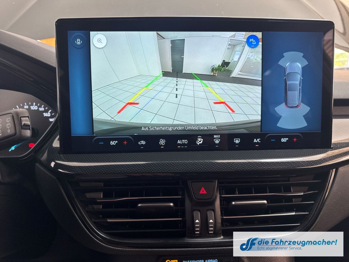Fahrzeugabbildung Ford Focus ST-Line Navi LED ACC Apple CarPlay Android