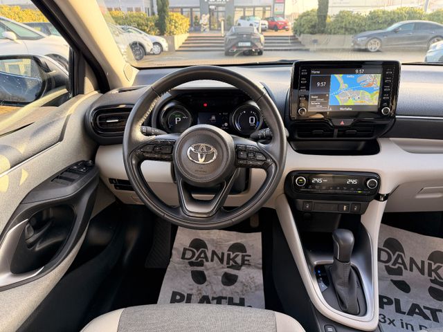 Toyota Yaris Hybrid Style Selection