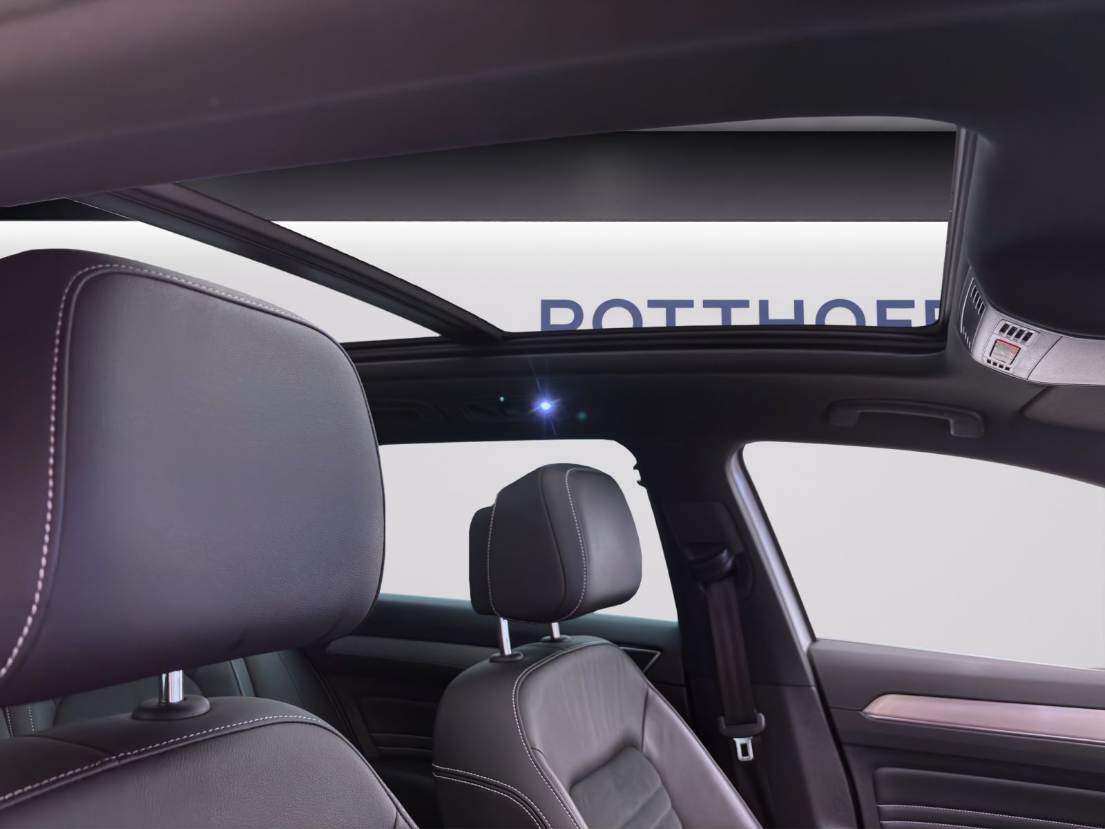 Volkswagen Passat Variant - Bild 17