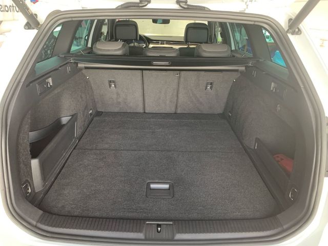 Passat Alltrack 2.0 TDI 4M LED+KAM+STANDHZG+PANO