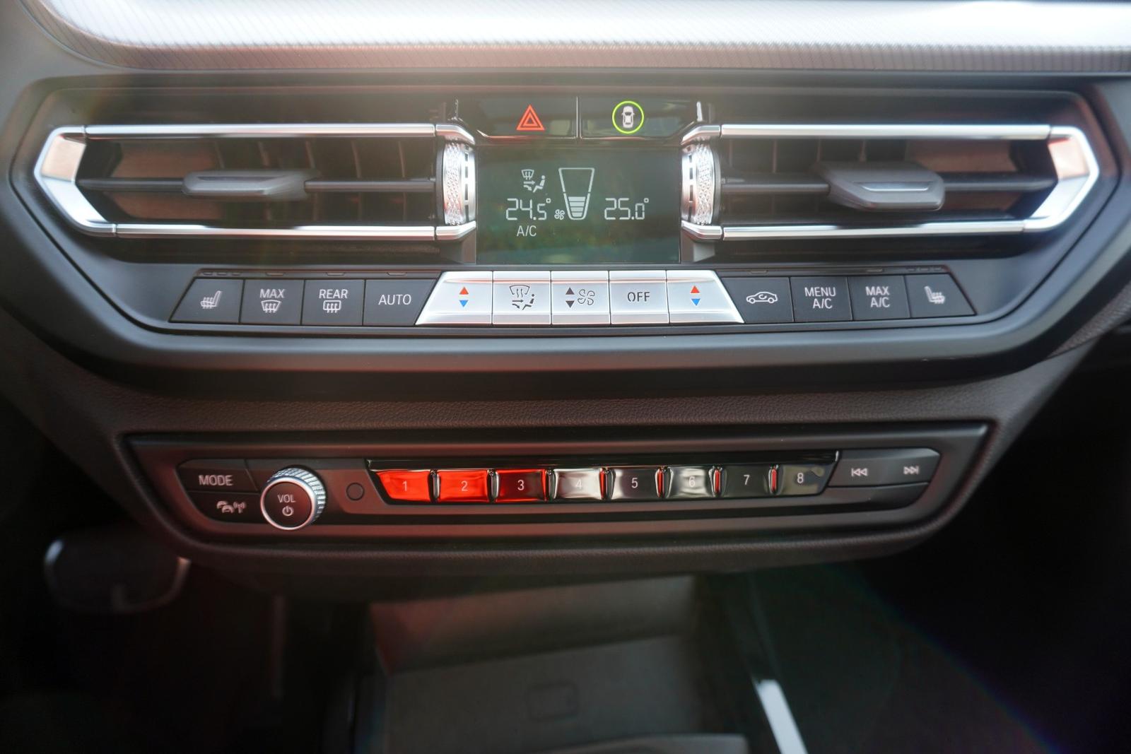 BMW 1 Series i M Sport Aut. LED Navi Sitzheizung Tempomat, миниатюра 19