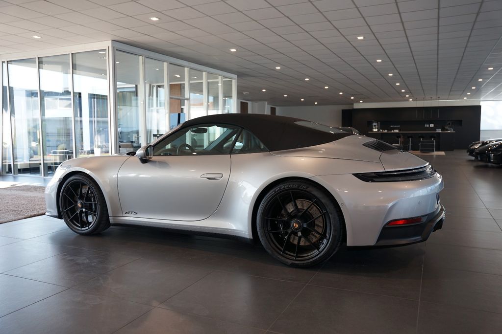 PORSCHE 992.2 Carrera GTS Cabriolet | InnoDrive | Carbon PORSCHE 992.2 Carrera GTS Cabriolet | InnoDrive | Carbon