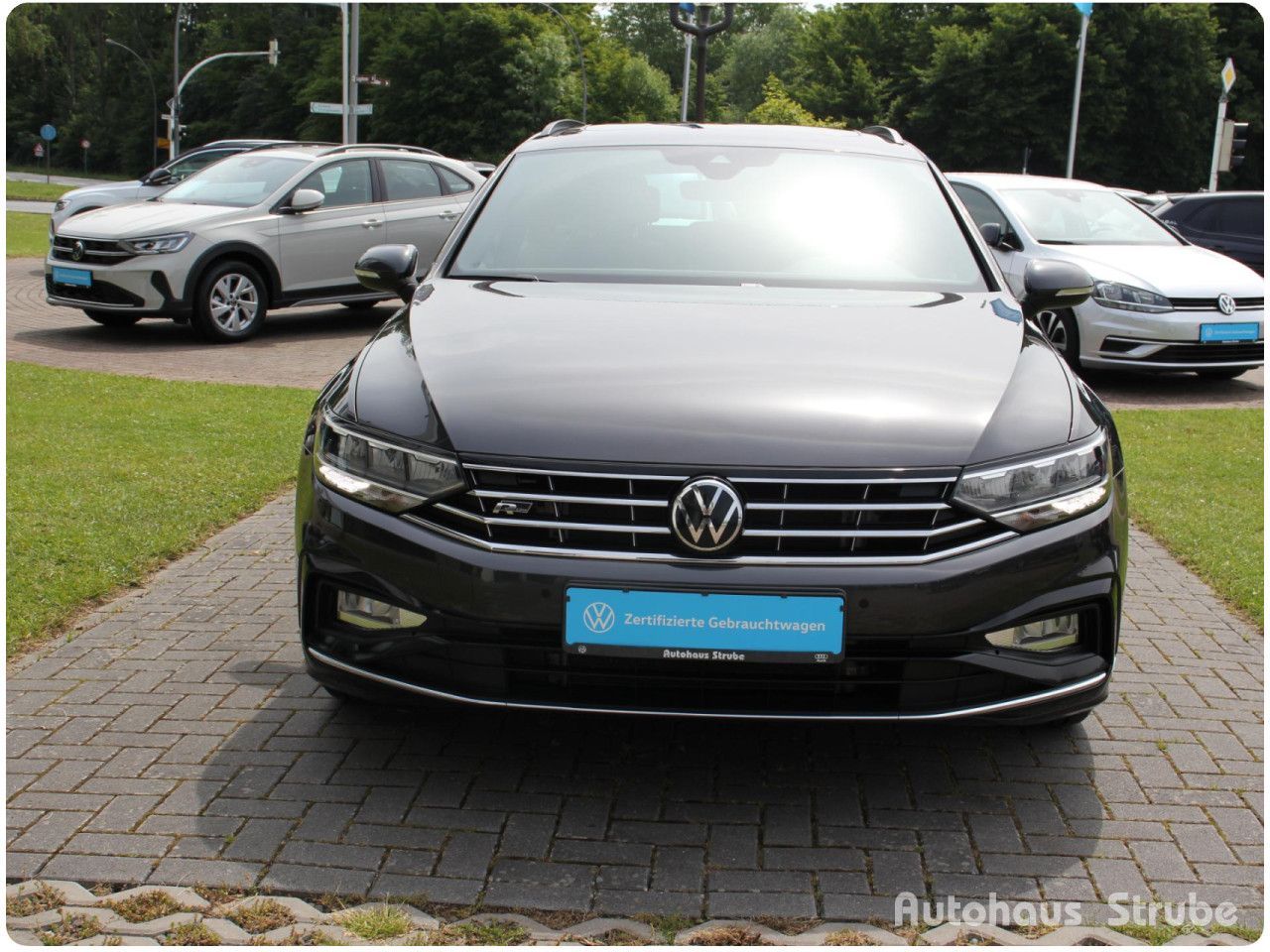 Volkswagen Passat Variant Business R-LINE 2.0 TSI DSG foto 3