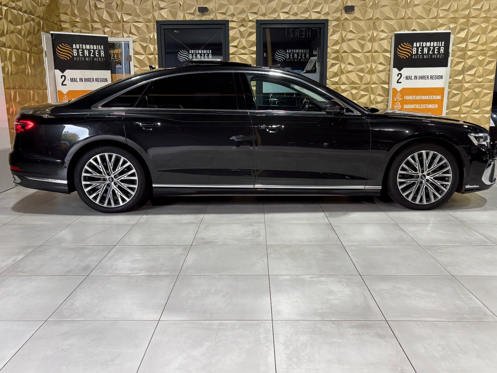 Fahrzeugabbildung Audi A8 60 TFSI e L quattro/Chauffeur-Paket/Fond-TV/