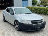 Dodge Avenger 2.0 SE Klima* S-Dach* CD Player - Dodge Avenger mit Benzin-Antrieb: Limousine