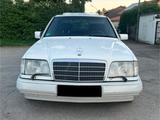 Mercedes-Benz E 220 W124 Automatik Klima? - Mercedes-Benz E 220 mit Benzin-Antrieb: Limousine, Automatik