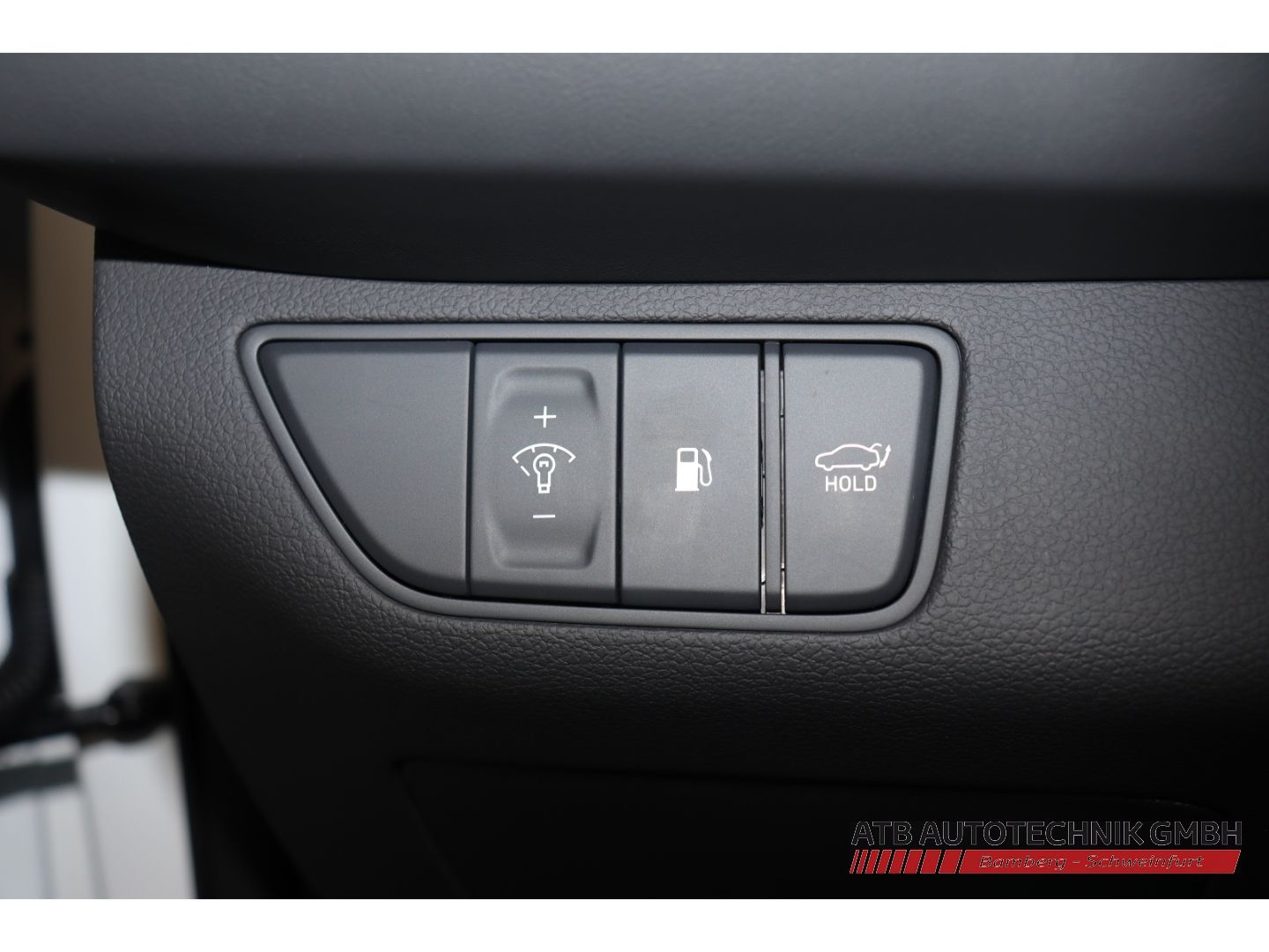 Fahrzeugabbildung Genesis G70 Shooting Brake 2.0T PLUS 4WD SPORT, Sitz, In