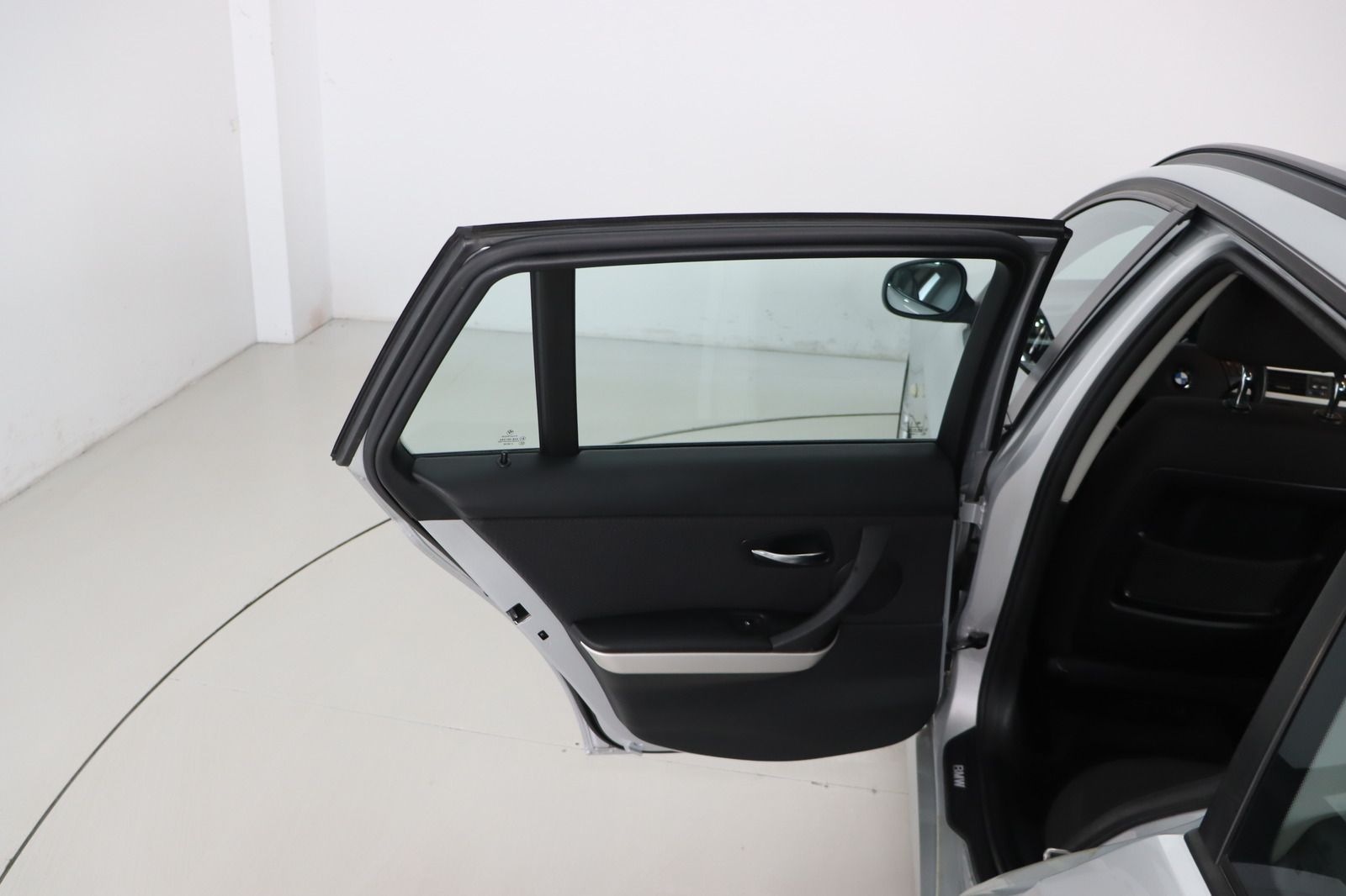 Fahrzeugabbildung BMW 320 d Touring
