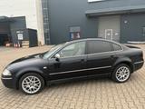 Volkswagen Passat 4.0 W8 tiptronic 4motion W8 - Volkswagen Passat: W8