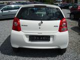 Suzuki Alto Basis - Suzuki Alto: Weiß