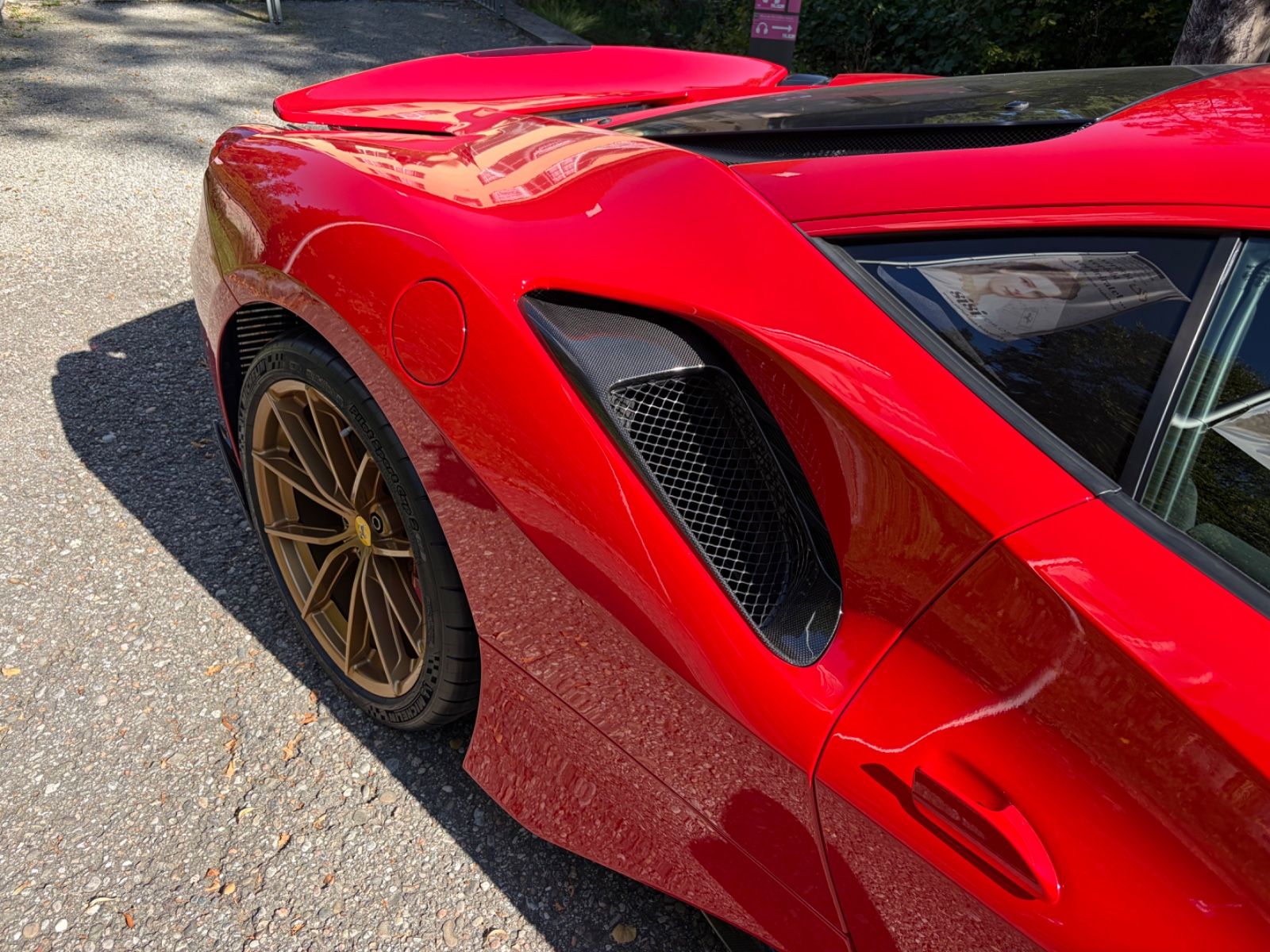 FERRARI 488 Pista 15