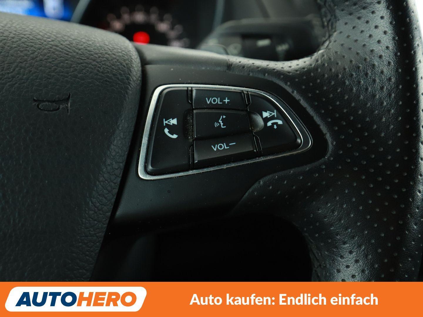 Ford Focus 1.0 EcoBoost ST-Line Aut*NAVI*TEMPO*CAM*