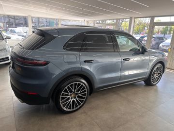 Porsche Cayenne - 6