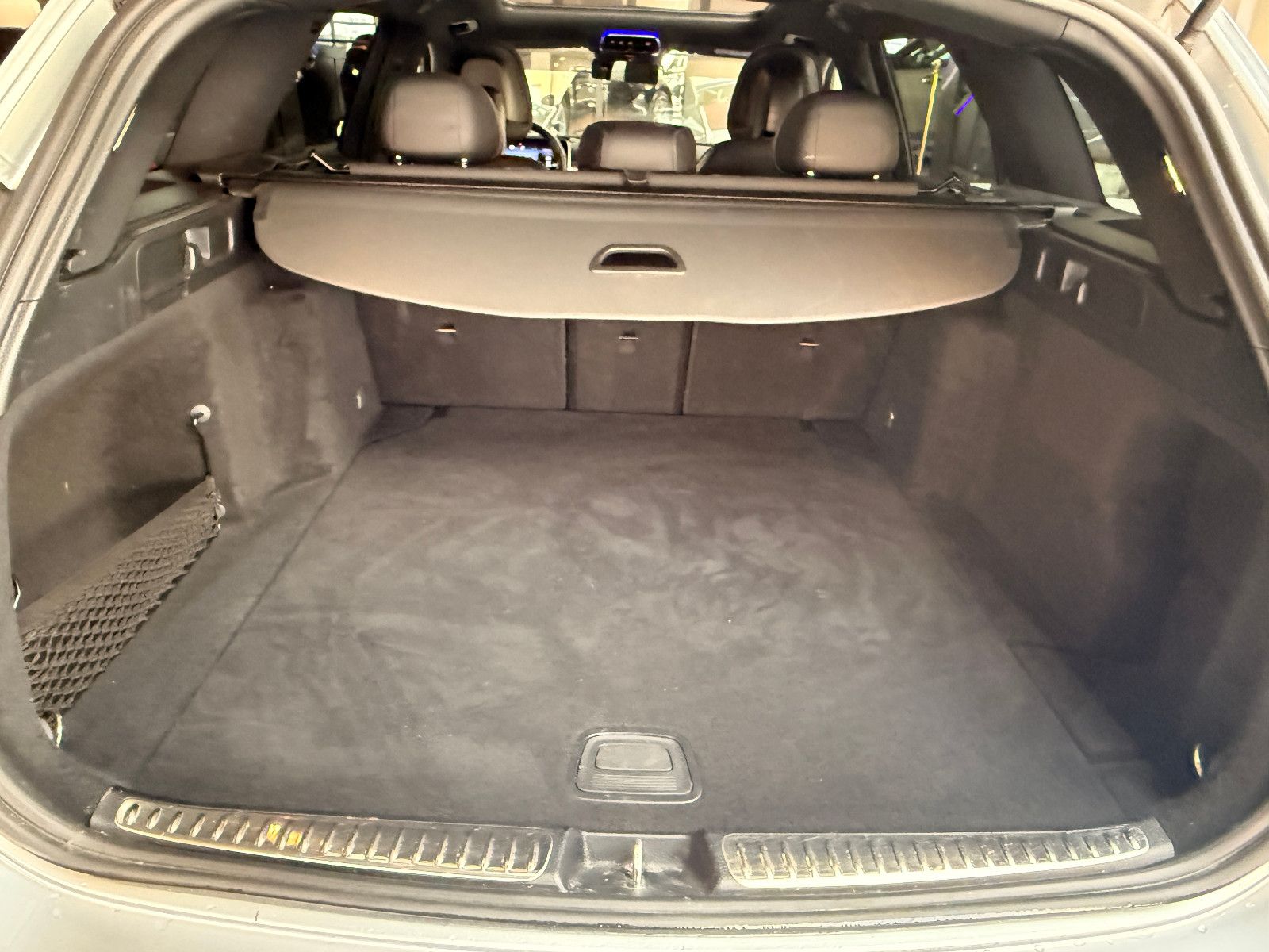 Fahrzeugabbildung Mercedes-Benz C 300TD/AMG/PANO/AMBIENTE/KAMERA/LED/MASSAGE