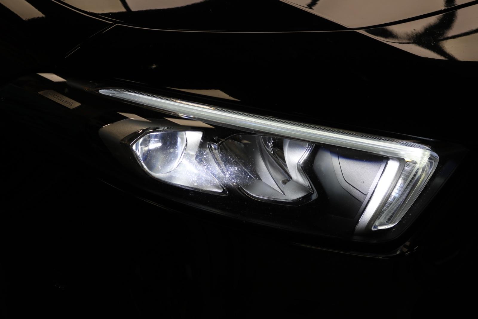 Mercedes-Benz A-Class A Limousine A 250/PDC/NAVI/LEDER, миниатюра 3
