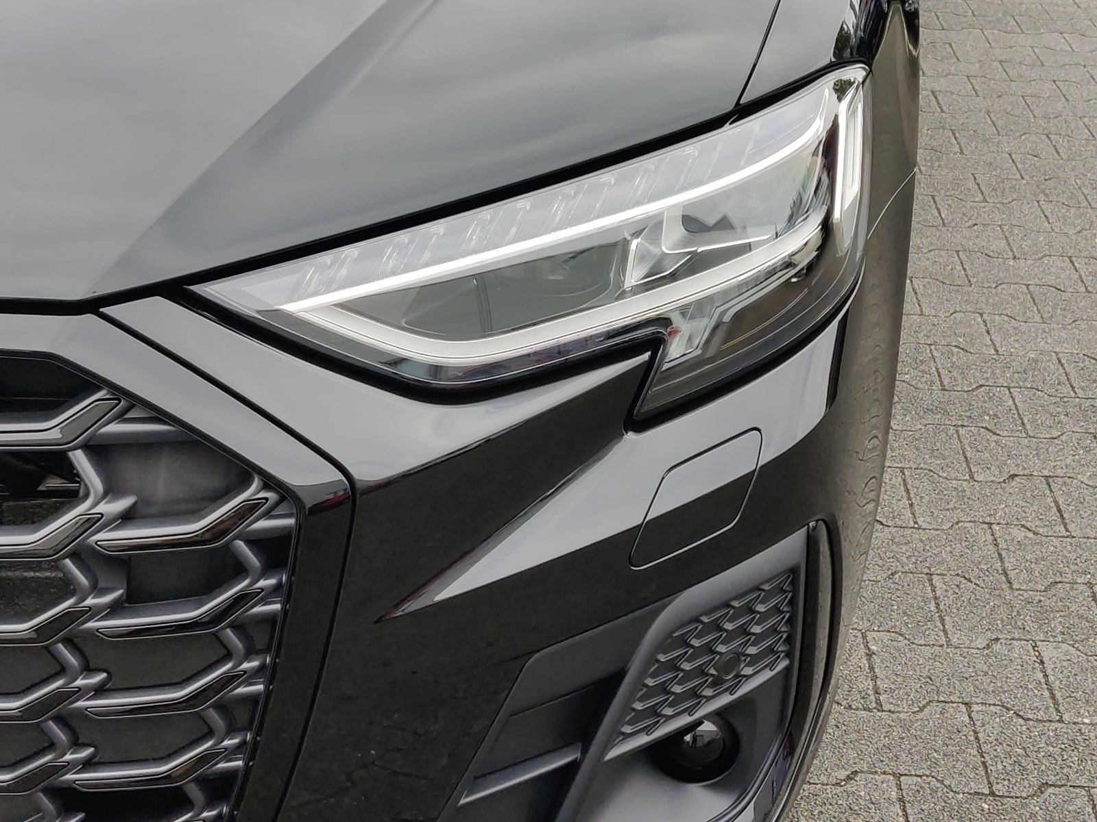 Audi A8 - Bild 8