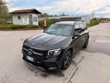 Mercedes-Benz GLB 200 4MATIC DCT - AMG - Multibeam - Mercedes-Benz GLB 200: 4matic