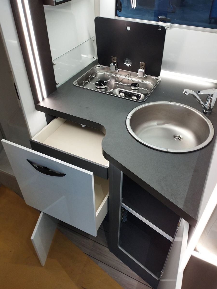 Fahrzeugabbildung Forster T F745 EB LTE,Solar,Markise,Lithium,Hubbett