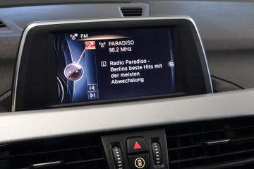 BMW X1 sDrive 18 i Klima PDC SommerWinterräder
