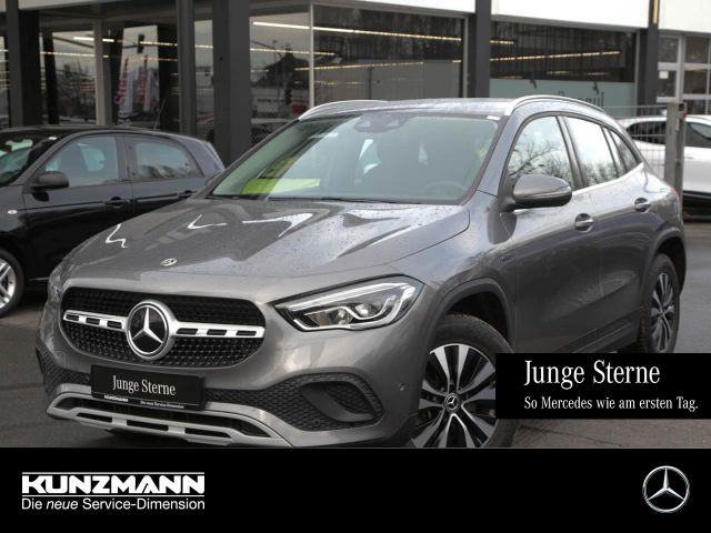 Mercedes-Benz GLA 250 e Style MBUX Navi+ Kamera AHK Easy Pack