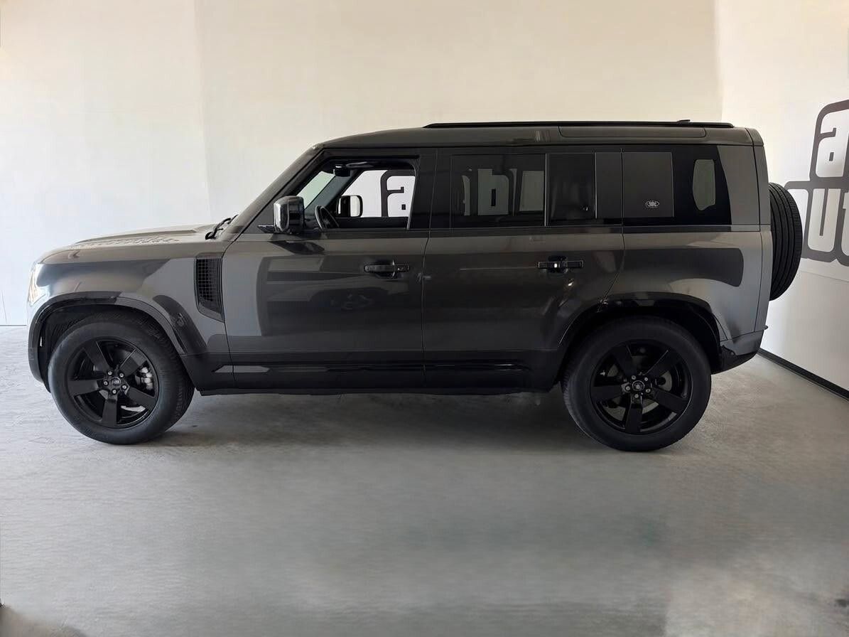 Land Rover Defender 110 3.0D I6 250 X-Dynamic SE imagem 3