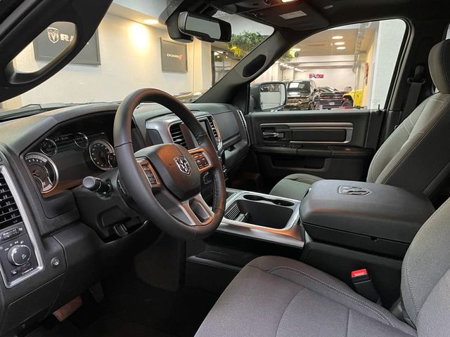 Fahrzeugabbildung Dodge WARLOCK CLASSIC  CREW CAB HEMI 4x4 LPG-SOFORT!