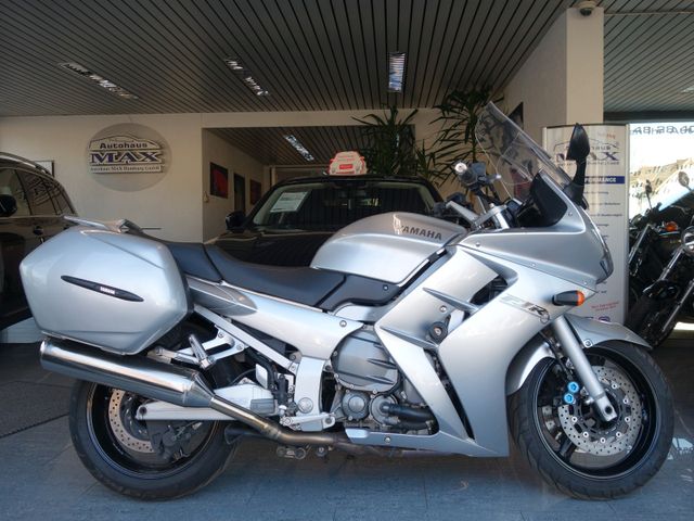 Yamaha FJR 1300 1-HAND