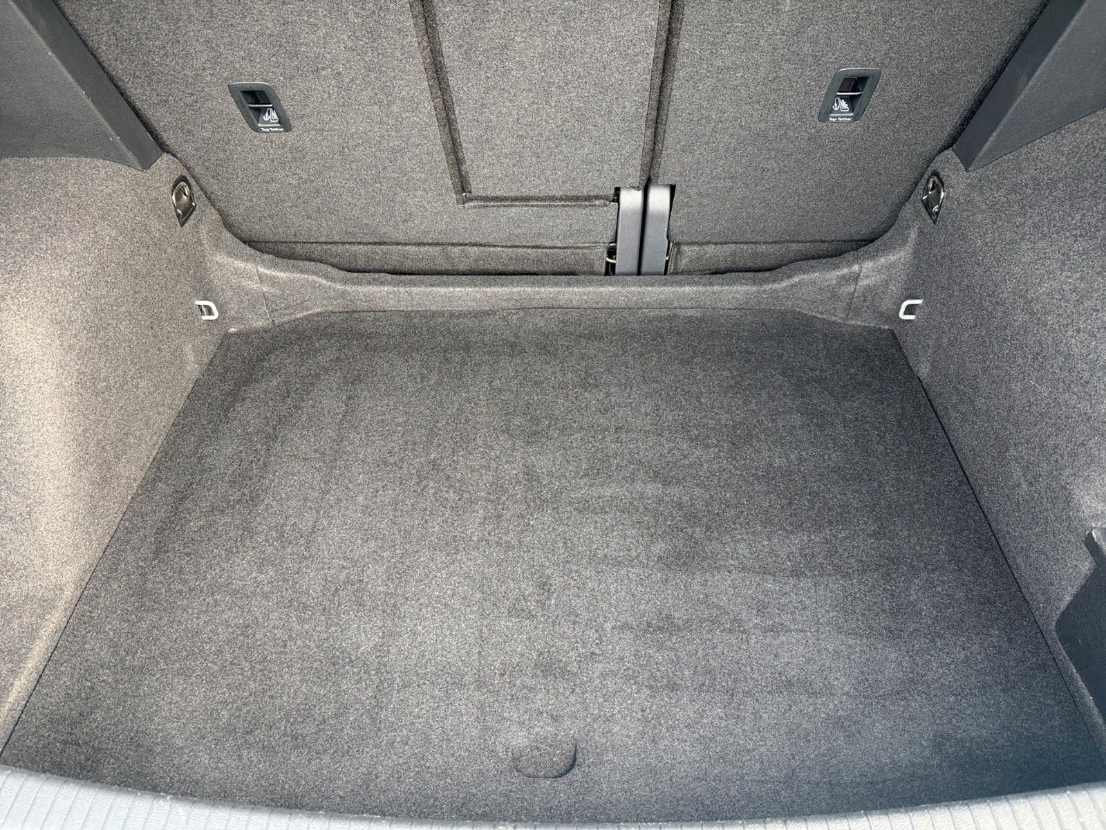 Fahrzeugabbildung Volkswagen Tiguan Life MOVE 1.5 TSI