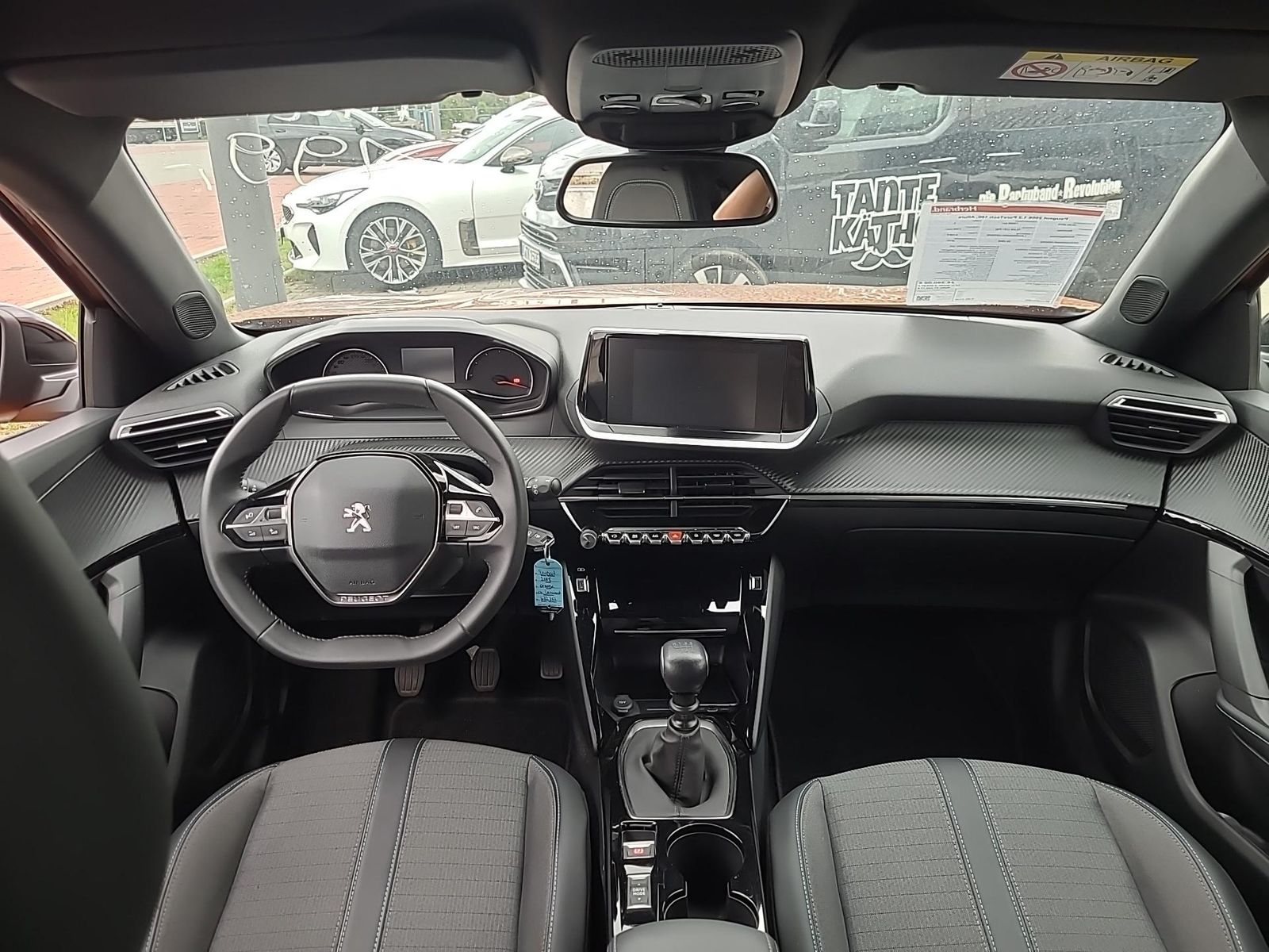 Fahrzeugabbildung Peugeot 2008 Allure +LED+TEMPOMAT+CARPLAY+LANEASSIST+
