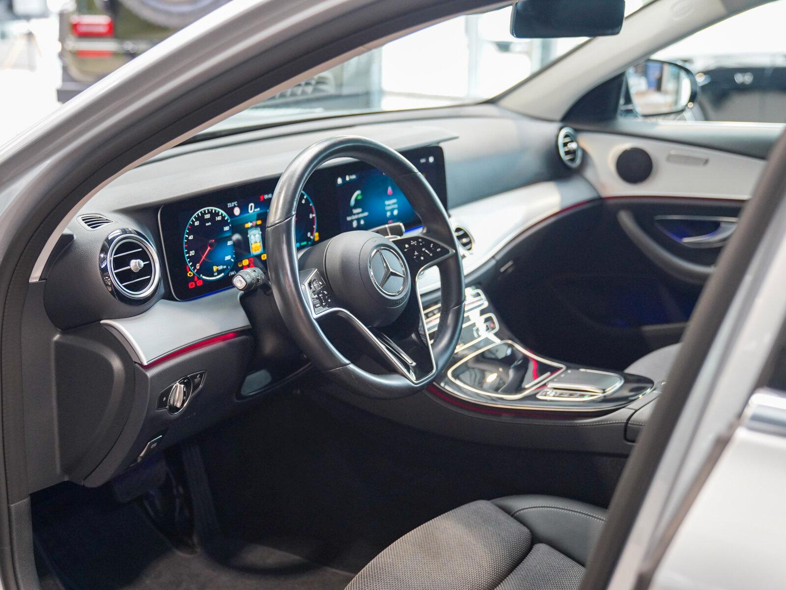 Mercedes-Benz E-Class d T AVANTGARDE CarPlay Kamera Spur Totwink, миниатюра 14