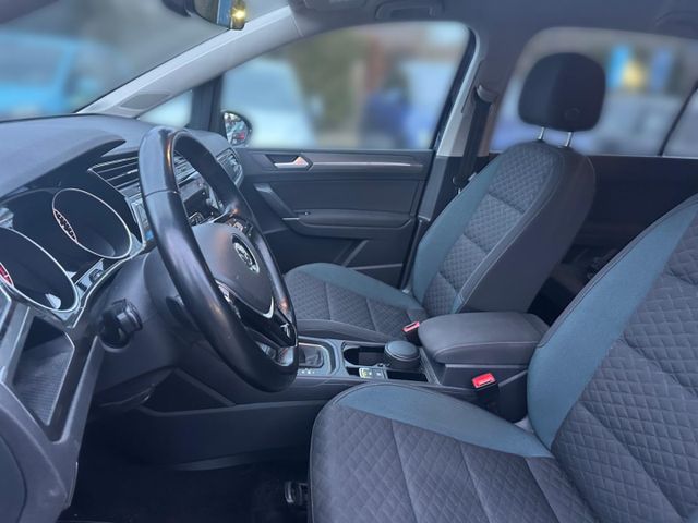 Touran IQ.DRIVE 1.5 TSI DSG ACC Navi 7-Sitzer PD