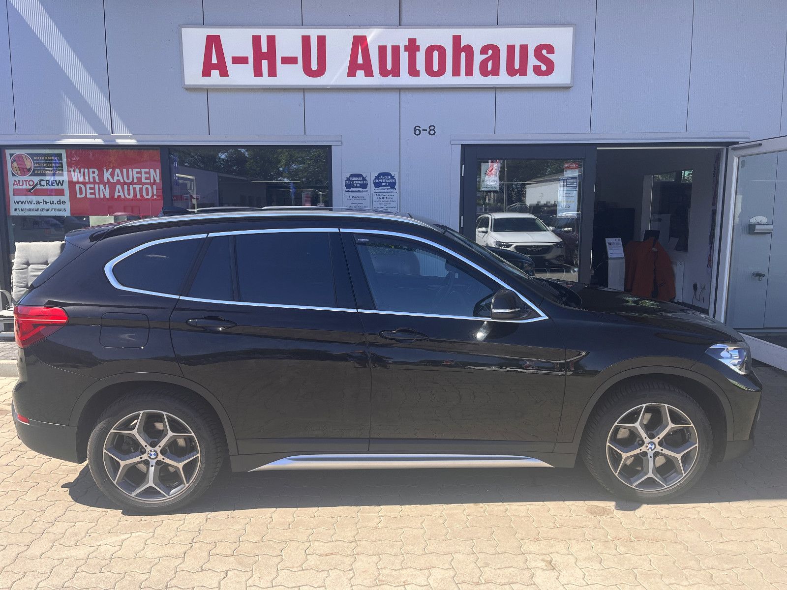 Fahrzeugabbildung BMW X1 xDrive25i Sport Line Steptronic