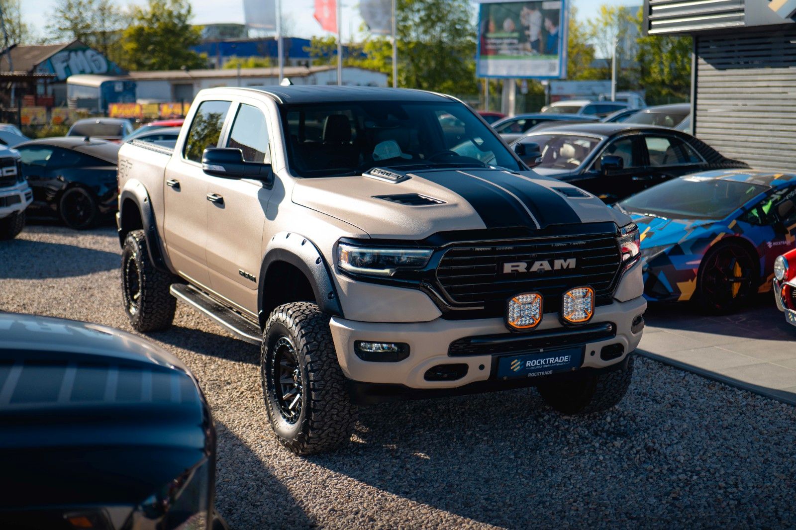 Fahrzeugabbildung Dodge RAM 5.7 V8 HEMI 4x4 NIGHT GT SPORT Offroad 19%