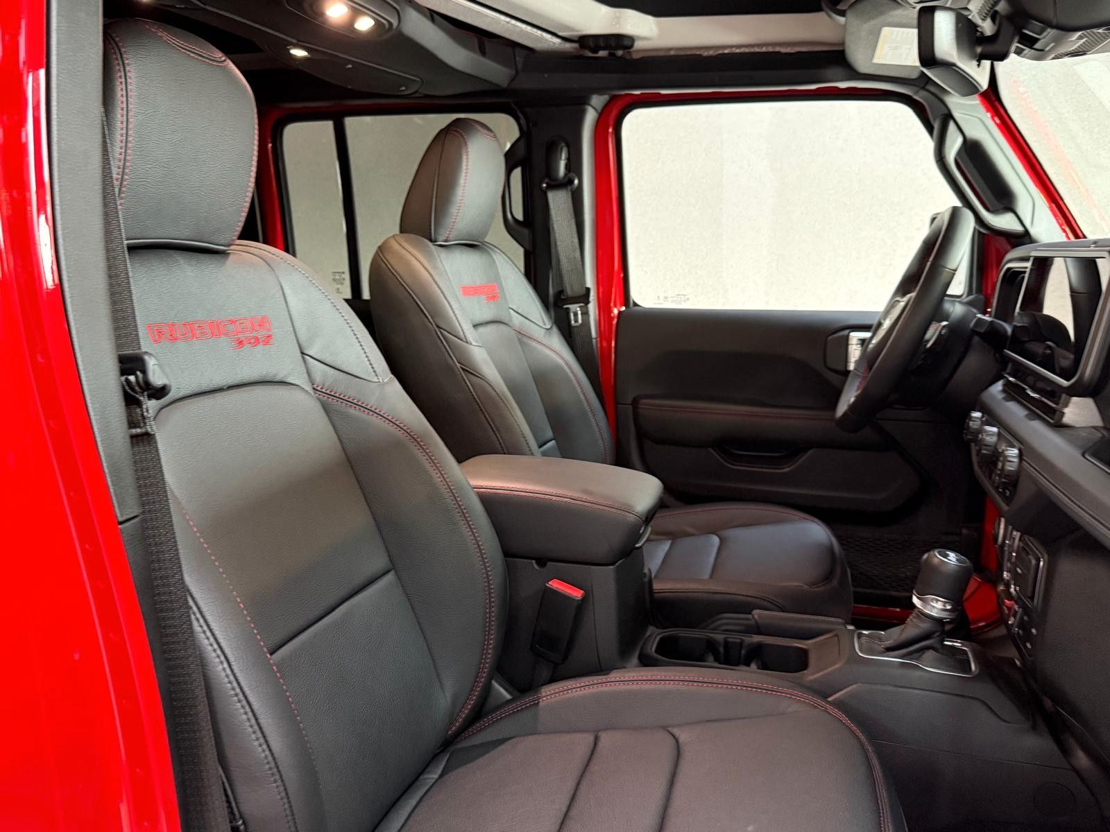 Fahrzeugabbildung Jeep RUBICON 392-6.4L HEMI V8-AHK 3500KG-35"