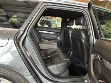 Audi A6 Avant 3.0 TDI quattro *Sline*BiXenon*AHK*