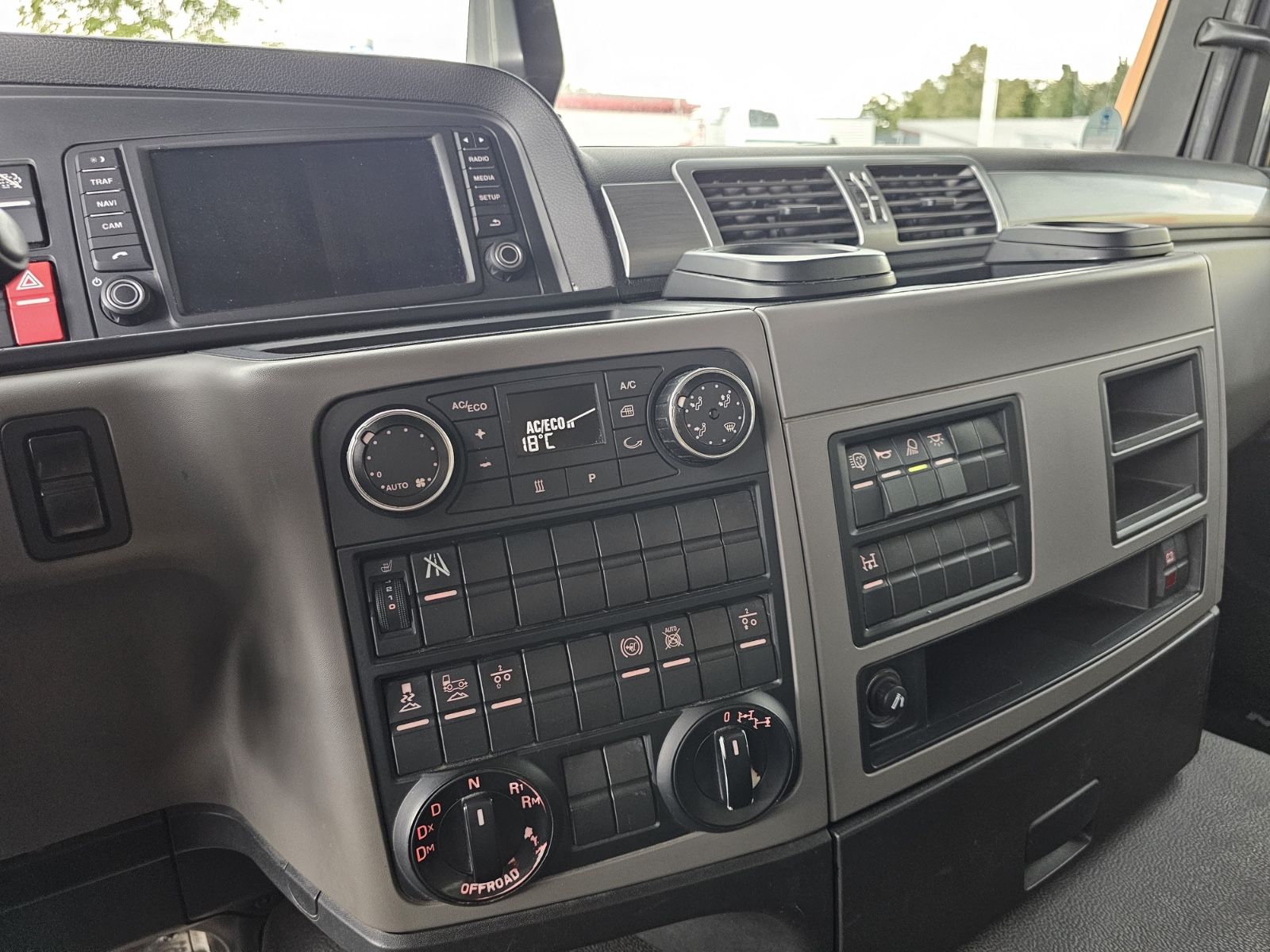 Fahrzeugabbildung MAN TGS 18.460 4x4H Kipphydraulik Standheizung