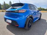 Peugeot 208, e-208 GT Pack,ACC,Alcantara,8-fach, Keyless - Peugeot e-208 von privat