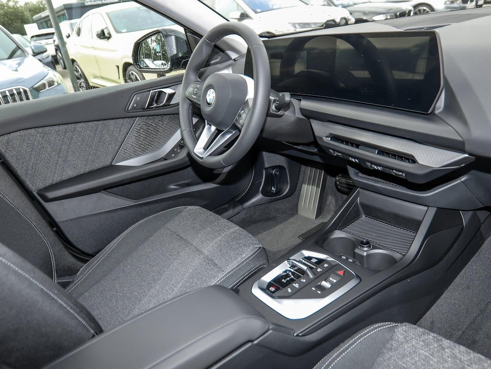 BMW 216 Gran Coupé RFK NAVI LED Sound Syst. PDC V+H