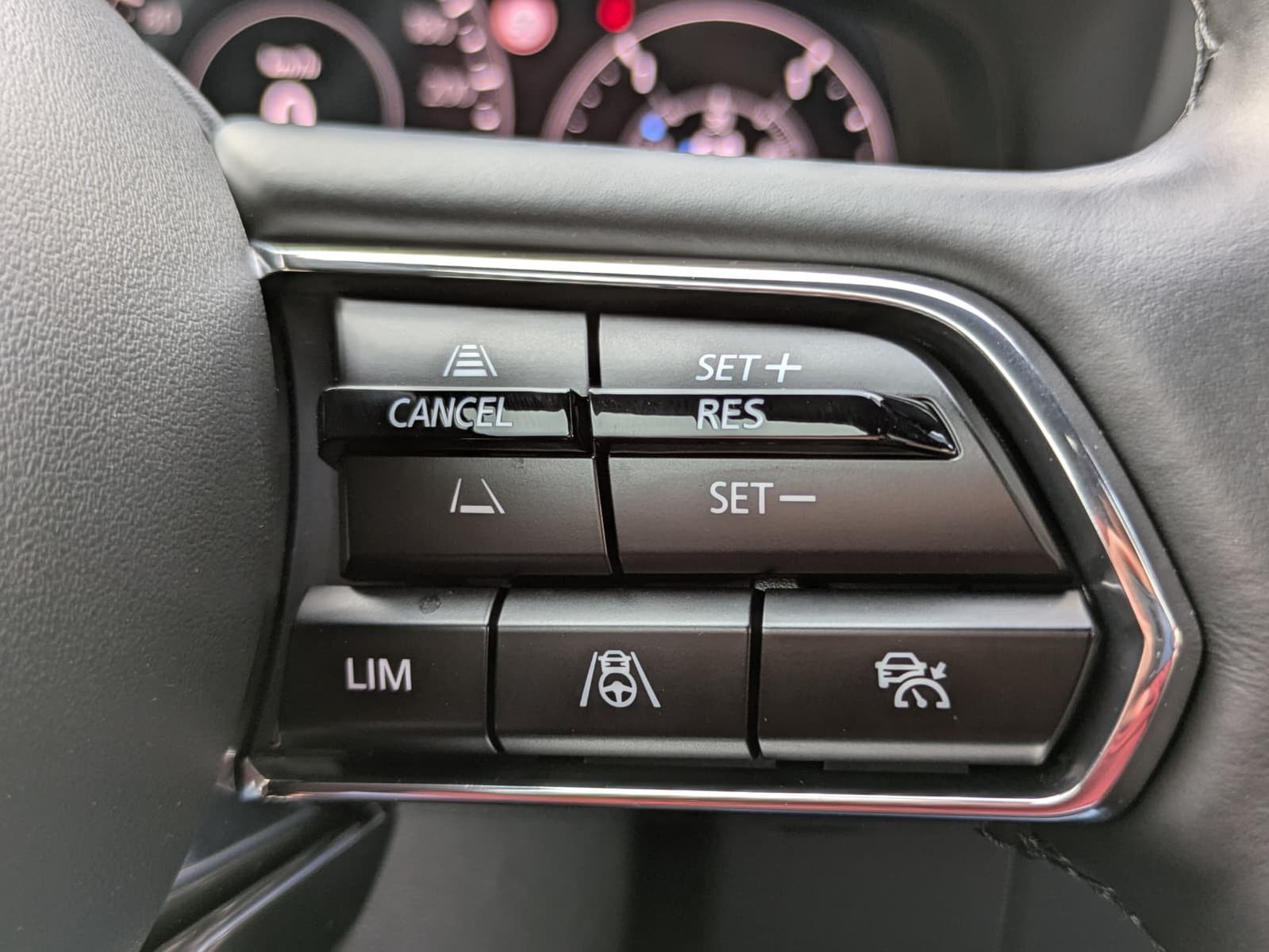 Fahrzeugabbildung Mazda CX-80 2.5L PHEV Homura Plus PANO*HUD*BOSE*7-SIT